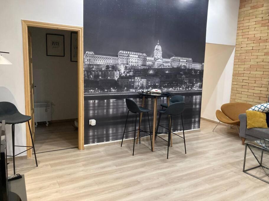 Roland Downtown -erzsebet Korut Apartment *